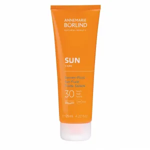 ANNEMARIE BORLIND Napvédő fluid napfény allergia ellen SPF 30 Bielenda Sun Care (Sun Fluid) 125 ml