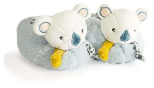 Papucsok kisbabának csörgővel Yoca le Koala Doudou et Compagnie kék ajándékcsomagolásban 0-6 hó