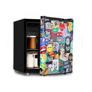 Klarstein Cool Vibe 46+, hűtőszekrény, 46 liter, E energiahatékonysági osztály, VividArt Concept, stickerbomb stílus
