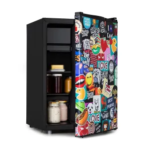 Klarstein Cool Vibe 70+, hűtőszekrény, 72 l, 2 polc, Stickerbomb stílus