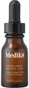 Medik8 Arcszérum Inteligent Retinol 3Tr (Supercharged 0,3% Vitamin A Serum) 15 ml
