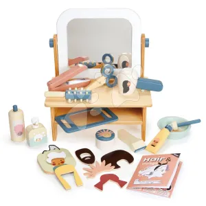 Fa fodrászat játékbabának Hair Salon Tender Leaf Toys forgatható tükörrel és 18 kiegészítővel
